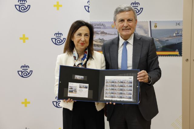 Correos presenta un sello que homenajea el Día de las Fuerzas Armadas 2025 - 2, Foto 2