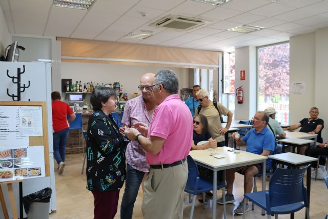 El PSOE de Lorca denuncia que Fulgencio Gil tiene a la Asociación de Pensionistas y Jubilados de San Cristóbal sin aire acondicionado en su local - 3, Foto 3