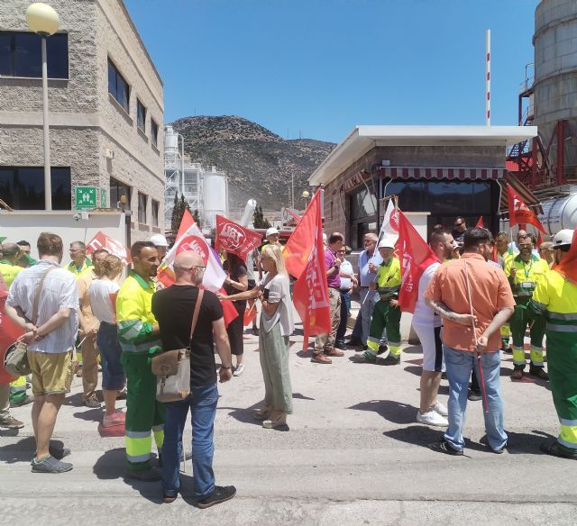 UGT convoca cinco días de huelga en la química Fertiberia de Cartagena - 1, Foto 1