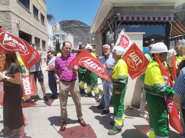 UGT convoca cinco días de huelga en la química Fertiberia de Cartagena - 2, Foto 2