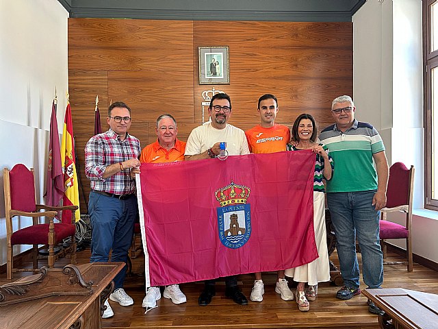 El alcalde recibe al marchador Manuel Bermúdez - 1, Foto 1