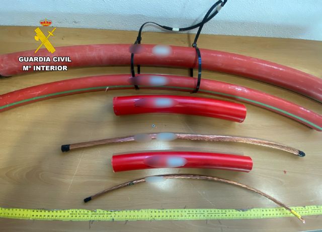La Guardia Civil esclarece la sustracción de más de tres toneladas de cobre de una planta solar de Murcia - 4, Foto 4