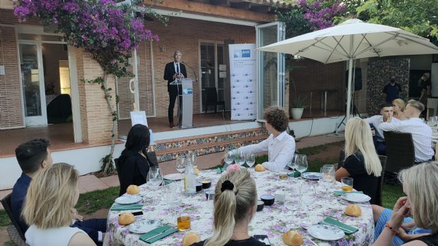 Talento dual y multilingüe para el comercio internacional - 2, Foto 2