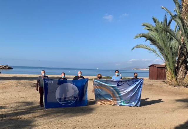 Las banderas azules vuelven a ondear en las playas y puertos deportivos aguileños - 1, Foto 1