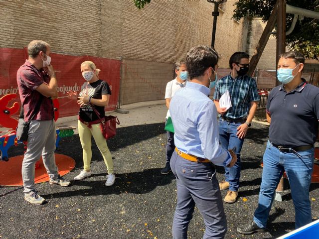 La zona infantil de la plaza Mayor de Murcia estará renovada la semana que viene - 2, Foto 2