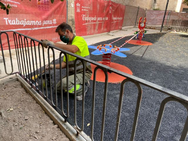 La zona infantil de la plaza Mayor de Murcia estará renovada la semana que viene - 4, Foto 4