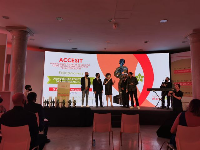 La Fundación Alares reconoce el trabajo de conciliación del proyecto UPCTcole - 2, Foto 2