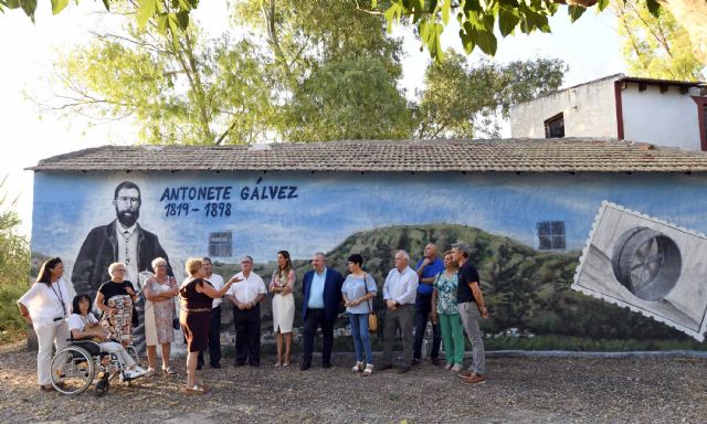 Antonete Gálvez protagoniza un mural de 40 metros cuadrados en la peña huertana El Ciazo de Torreagüera - 1, Foto 1