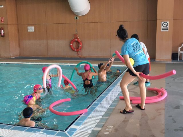 La Escuela de Verano de la Concejalía de Deportes de Lorca arranca con un centenar de niños de entre 6 y 11 años disfrutando de multitud de actividades físicas y de ocio - 1, Foto 1