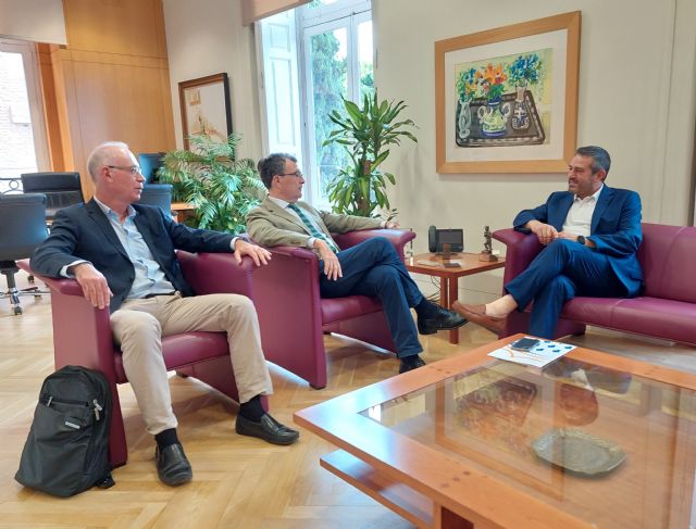 Alcantarilla y Murcia acuerdan buscar soluciones para facilitar el transporte por autobús entre ambos municipios - 1, Foto 1