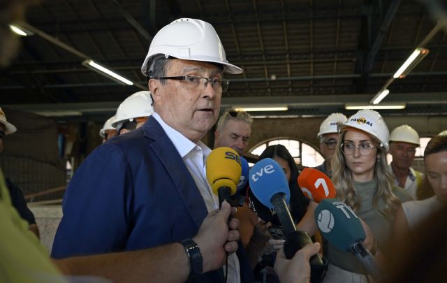 La retirada de la cubierta del Mercado de Verónicas se realizará desde el interior este verano - 2, Foto 2