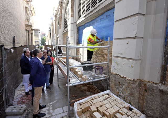 La retirada de la cubierta del Mercado de Verónicas se realizará desde el interior este verano - 3, Foto 3