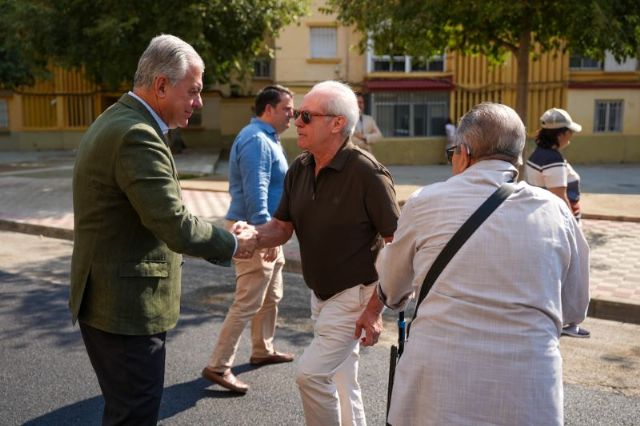Antonio Rendon . El Ayuntamiento de Sevilla,refuerza la regeneración del Tiro de Línea con una nueva actuación urbanística - 4, Foto 4