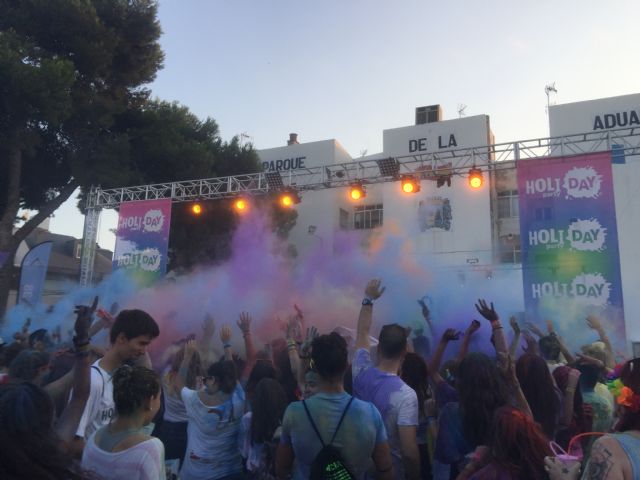 Mas de 1000 personas disfrutaron de la segunda edición de la Holi Day Party - 1, Foto 1