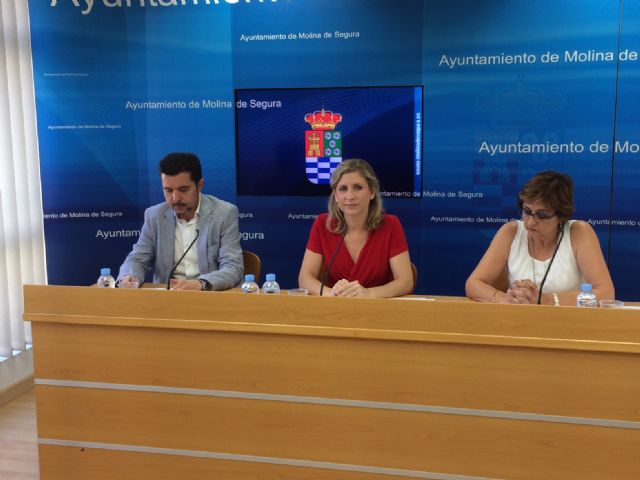 El Ayuntamiento de Molina de Segura y la asociación COM-PRO firman un convenio para la dinamización comercial del municipio - 1, Foto 1