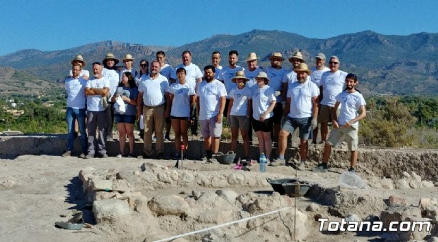 Unos 20 voluntarios participan en el V Campo de Trabajo Arqueológico de “Las Cabezuelas”, que se celebra hasta el 3 de agosto, Foto 3