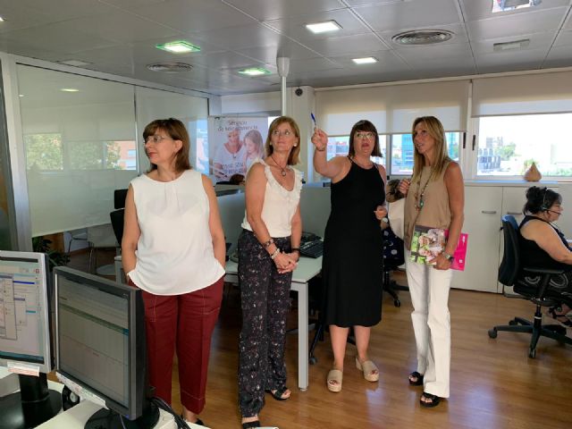 Casi 3.000 personas reciben atención y seguridad en sus viviendas a través del servicio de teleasistencia - 2, Foto 2