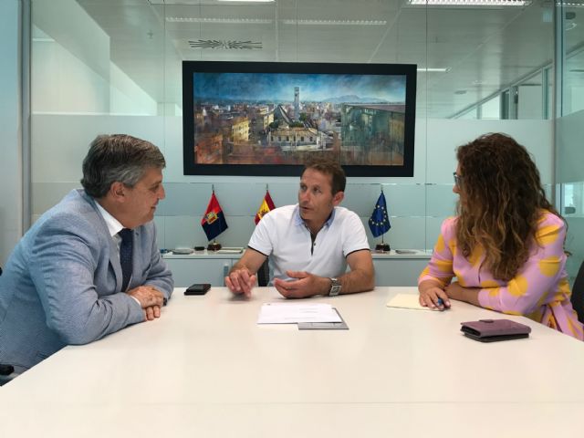 El Alcalde de Torre Pacheco recibe al Director Regional del Banco Sabadell - 2, Foto 2