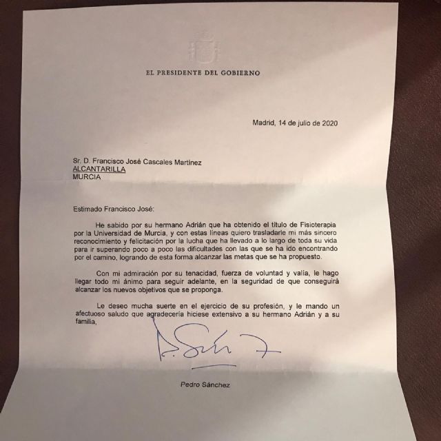 El alumno de la UMU Paco Cascales, primer sordo profundo de nacimiento sin ayudas técnicas que se gradúa en la universidad española - 1, Foto 1