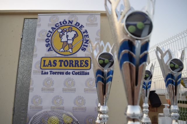 La liga municipal de tenis, que cumple 30 años, entrega los trofeos a sus mejores jugadores - 4, Foto 4
