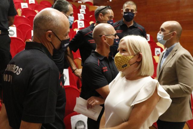 12 conductores del Servicio de Extinción de Incendios y Salvamento toman posesión de su plaza como funcionarios de carrera - 1, Foto 1