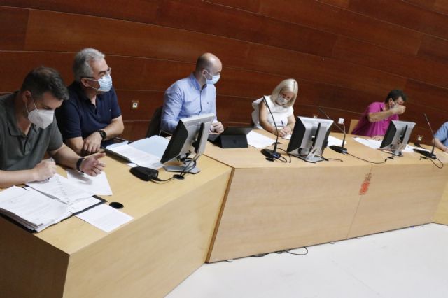 Alcanzado por unanimidad un preacuerdo para aprobar el convenio colectivo que beneficiará a los más de 3.000 empleados públicos del Ayuntamiento de Murcia - 5, Foto 5