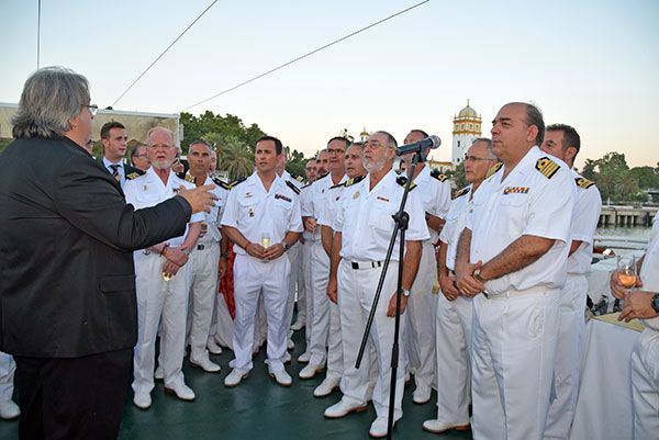 Miembros de la Armada Española incluidos, y amantes del mar que ese día se suman al “Grupo de Cámara Sacra” a su vigésimo quinto aniversario - 3, Foto 3