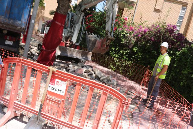 Finalizan las obras de accesibilidad de la fase II en la avenida de los pinos - 2, Foto 2