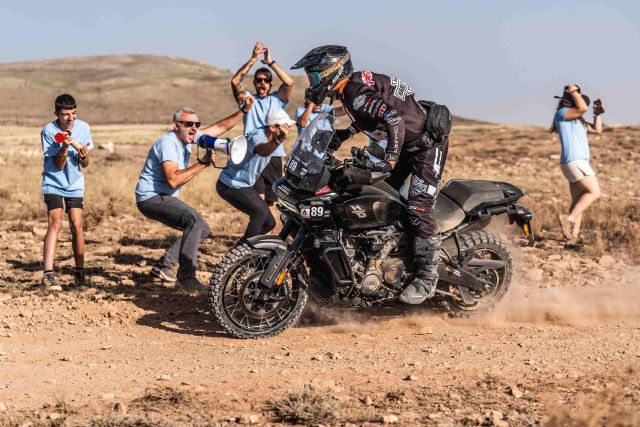 Pedrero y Harley-Davidson hacen historia en la baja Aragón - 2, Foto 2