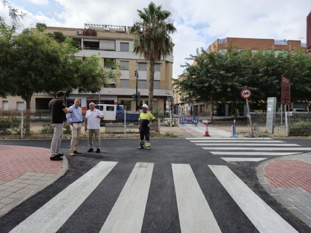 Beniaján cuenta con una acera más accesible y asfalto renovado en el centro de la pedanía con una inversión de más de 40.000 euros - 1, Foto 1