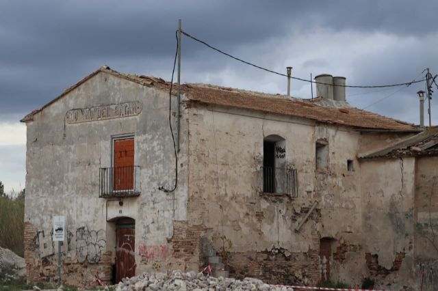 “Huermur denuncia la ‘vergüenza municipal hecha cemento’ en la Torre del Batán: una rotonda no es una puesta en valor” - 4, Foto 4