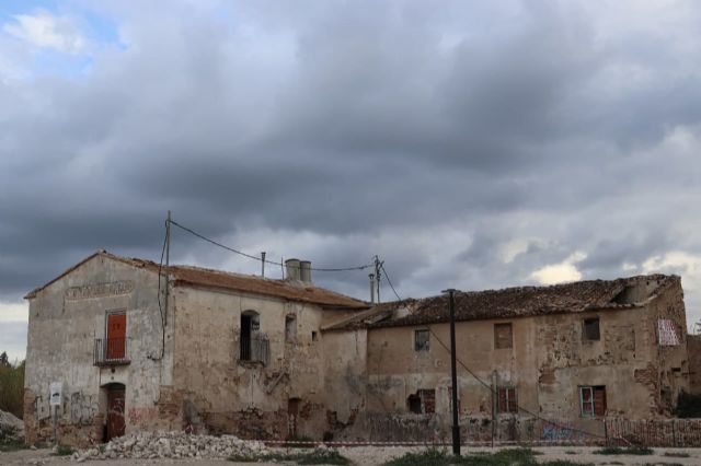 “Huermur denuncia la ‘vergüenza municipal hecha cemento’ en la Torre del Batán: una rotonda no es una puesta en valor” - 5, Foto 5
