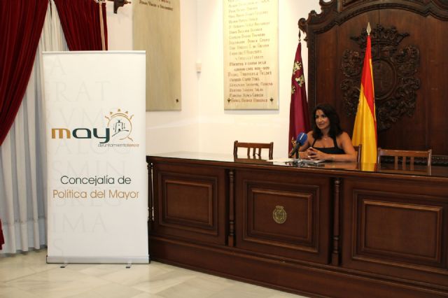 Casi un centenar de mayores de las pedanías de Lorca se benefician de la primera fase del servicio gratuito de podología a domicilio - 1, Foto 1