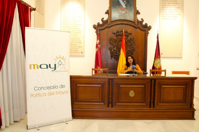 Casi un centenar de mayores de las pedanías de Lorca se benefician de la primera fase del servicio gratuito de podología a domicilio - 3, Foto 3