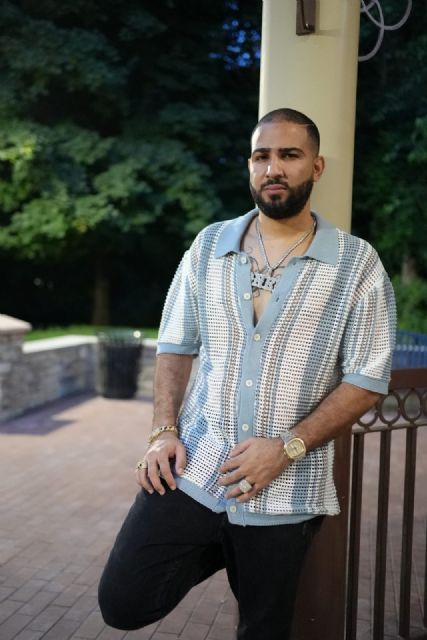 Onell “El Peluche” rompe el Top 10 con su Afrobeat Viral “Que Chimba / Que Linda” - 2, Foto 2