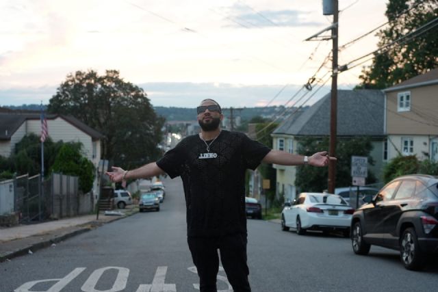 Onell “El Peluche” rompe el Top 10 con su Afrobeat Viral “Que Chimba / Que Linda” - 4, Foto 4