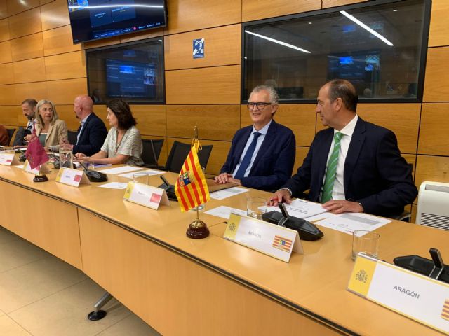 La Región reclama consenso y suficiente financiación para abordar el futuro Estatuto Marco de los trabajadores del Sistema de Salud - 1, Foto 1