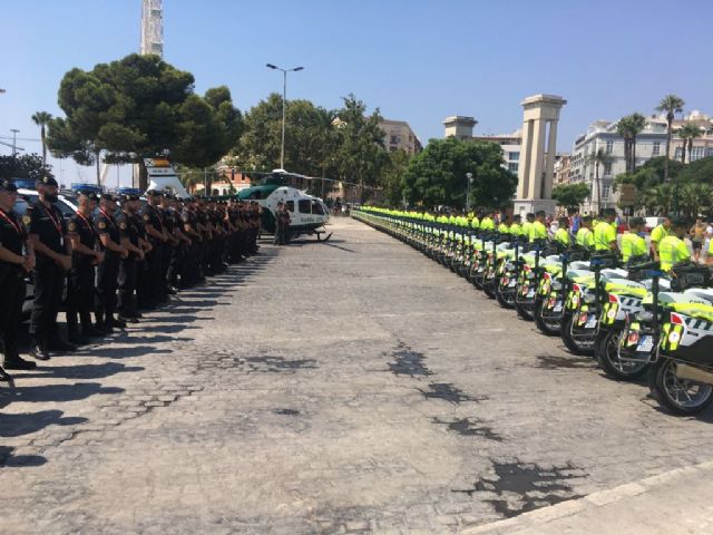 128 guardias civiles de la UMSV y un centenar de la Zona de Murcia velarán por la seguridad de La Vuelta 2108 a su paso por la Región - 1, Foto 1
