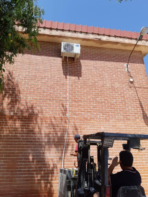 El Ayuntamiento invierte 4.000 euros en la adecuación, reparación y mantenimiento de las aulas del CEIP San Juan Bautista - 3, Foto 3