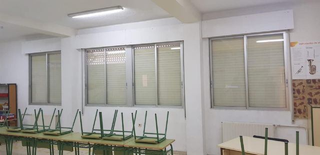 El Ayuntamiento invierte 4.000 euros en la adecuación, reparación y mantenimiento de las aulas del CEIP San Juan Bautista - 5, Foto 5
