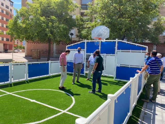 Avanzan las obras del eje peatonal de Ronda Sur que unirá los jardines Maestro Ibarra y José Antonio Camacho, promoviendo la actividad deportiva y los juegos en familia - 3, Foto 3