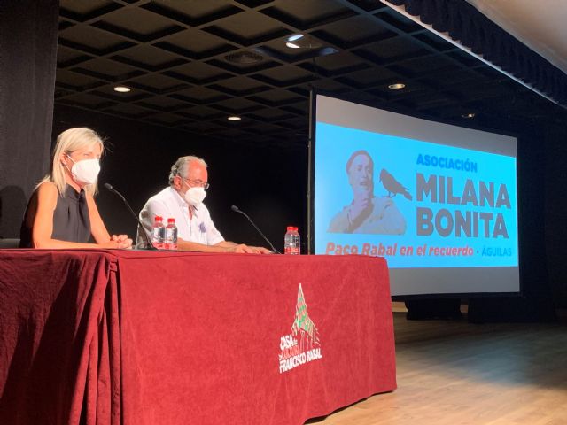 Milana Bonita homenajea al actor Paco Rabal, coincidiendo con el 20° aniversario de su fallecimiento - 1, Foto 1