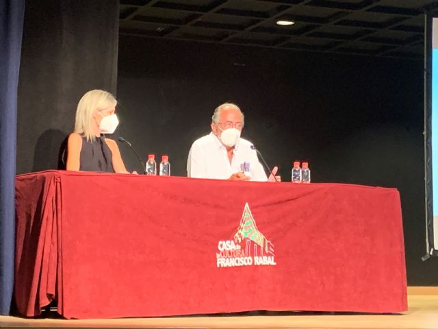 Milana Bonita homenajea al actor Paco Rabal, coincidiendo con el 20° aniversario de su fallecimiento - 4, Foto 4