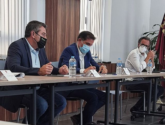 Alcantarilla reclama a Adif que mantenga el proyecto inicial de las obras del AVE con la vía provisional para cercanías - 2, Foto 2