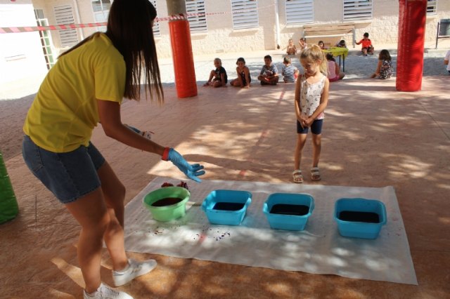    [Unos 150 niños y niñas han pasado por la Escuela Municipal de Verano que promueve “El Candil”, Foto 4