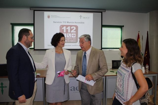 Los asociados a la AECC con problemas auditivos y de habla ya tienen acceso al sistema ´1-1-2 Murcia Accesible´ - 1, Foto 1
