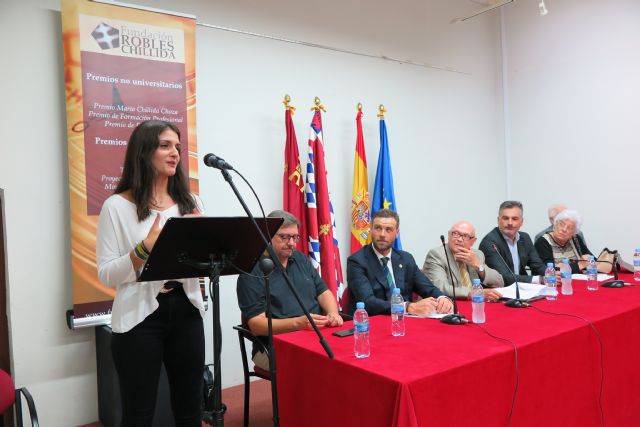 La Fundación Robles Chillida premia la trayectoria académica de 16 estudiantes caravaqueños de Bachillerato, Formación Profesional y Primaria - 5, Foto 5