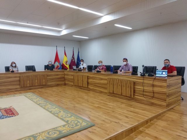 El Ayuntamiento trabaja junto con Asociaciones y Colectivos para solucionar los problemas de transporte - 1, Foto 1
