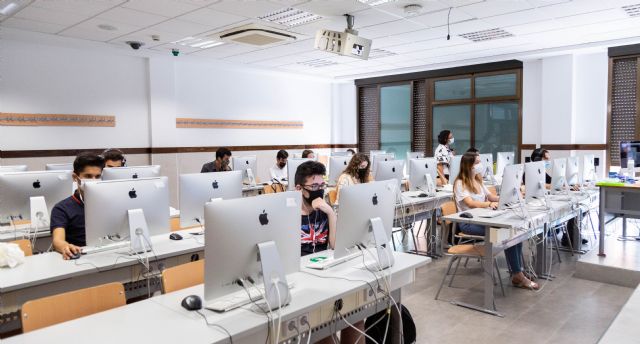 UCAM FP comienza sus clases con el ciclo superior de Administración de Sistemas Informáticos en Red como novedad - 1, Foto 1