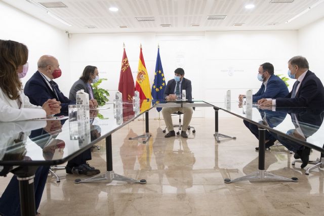 El presidente de la Comunidad recibe al investigador Adolfo García-Sastre - 1, Foto 1